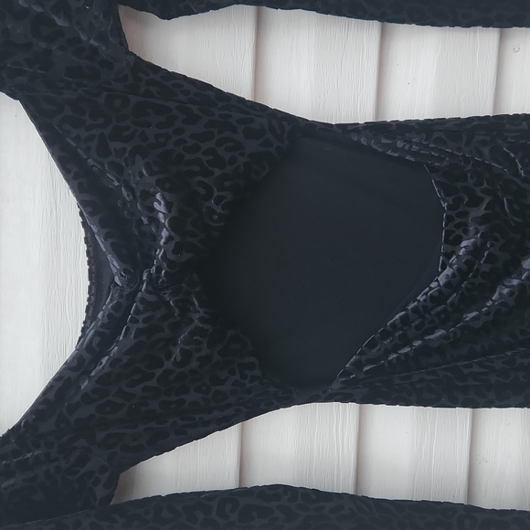 Naked Wardrobe Off the Shoulder Leopard Mini Dress - Picture 3 of 8